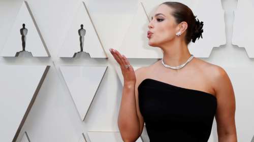 Plus size μοντέλα: Οι γυναίκες που άλλαξαν τη βιομηχανία της μόδας