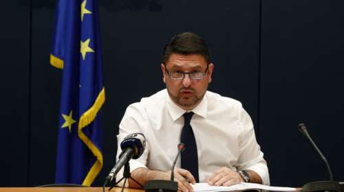 Χαρδαλιάς: Στα τραπέζι ακόμα και η απαγόρευση της κυκλοφορίας- Μην μετακινείστε, μείνετε σπίτι