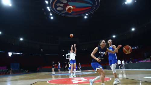 Τι αντίκρυσαν οι αθλήτριες της Εθνικής Ομάδας Μπάσκετ όταν χτύπησε ξαφνικά το κουδούνι τους – Η διπλή έκπληξη από τον ΟΠΑΠ