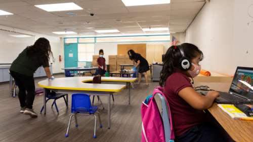 Κορονοϊός - ΗΠΑ: Άνοιξαν αλλά ξανακλείνουν σχολεία και πανεπιστήμια λόγω αύξησης κρουσμάτων