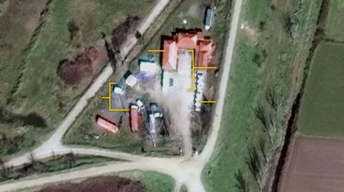 NYT: Η Ελλάδα έχει κρυφό κέντρο κράτησης μεταναστών στον Έβρο - Διαψεύδει η κυβέρνηση