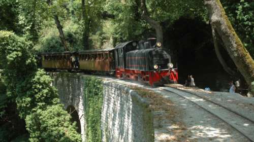 Τροχαίο στο Πήλιο: Μηχανή συγκρούστηκε με τον &quot;Μουτζούρη&quot;