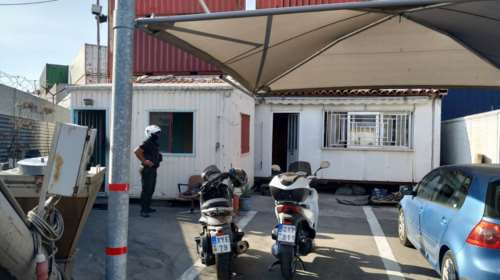 Θρίλερ στον Ασπρόπυργο: Δύο νεκροί μέσα σε κοντέινερ - Τους πυροβόλησαν στο λαιμό