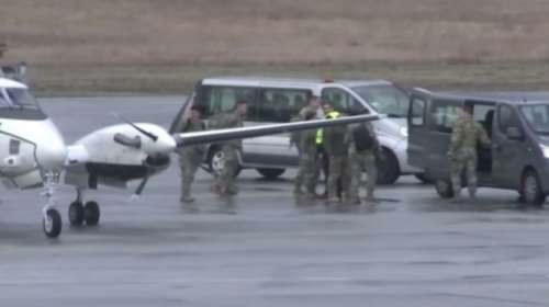 &quot;Τύμπανα πολέμου&quot; στην Ανατολική Ευρώπη: Στην Πολωνία οι πρώτοι αμερικανοί στρατιώτες [Βίντεο]