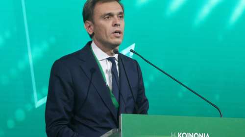 ΣΥΡΙΖΑ και &quot;Δημοκρατία&quot; επιτίθενται στον Δημήτρη Μάντζο γιατί εκπροσώπησε fund κατά δανειολήπτη - Η απάντηση ΠΑΣΟΚ