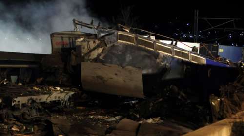 Τέμπη: Δεν υπάρχουν στοιχεία για εύφλεκτο υλικό στα τρένα, αποφαίνεται και η έκθεση της Burgoynes