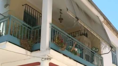 Λάρισα: "Ήταν αγρίμι" - Συγκλονίζει η θεία της γυναίκας που ήταν κλειδωμένη στο σπίτι για 42 χρόνια