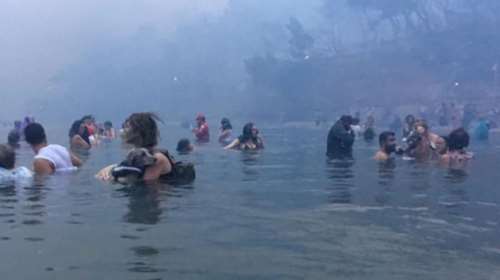 Δίκη για Μάτι: &quot;Στη θάλασσα μας χτυπούσαν κάτι ξύλα, μετά έμαθα ότι ήταν πτώματα&quot; - &quot;Παλεύαμε μόνοι μας&quot;, λένε οι κάτοικοι