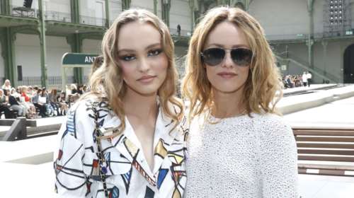 Mother&#39;s day: Tα 6 πιο πολυτελή αρώματα που μπορείς να κάνεις δώρο στη μητέρα σου