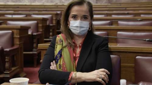 Μπακογιάννη για το γηροκομείο στα Χανιά: Υπόθεση που ντροπιάζει τους Χανιώτες