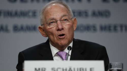 Ο Σόιμπλε &quot;κόβει&quot; και τις σχολικές διακοπές στη Γερμανία λόγω κορονοϊού