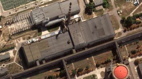 Εικόνες σοκ από τον πυρηνικό σταθμό της Ζαπορίζια: Τρύπες στην οροφή από βόμβες - Η Μόσχα κατηγορεί το Κίεβο