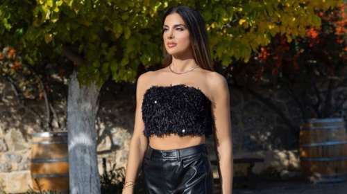 Περήφανη μαμά: Η Σταματίνα Τσιμτσιλή στη χριστουγεννιάτικη γιορτή στο σχολείο των παιδιών της