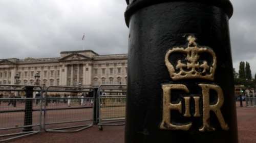 Απογοητευμένοι οι τουρίστες στο Μπάκιγχαμ εξαιτίας της ψεύτικης διαφήμισης που δημιουργήθηκε από τεχνητή νοημοσύνη