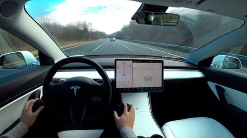 Tesla: Αποχώρησε κορυφαίο στέλεχος εξέλιξης αυτόνομης οδήγησης