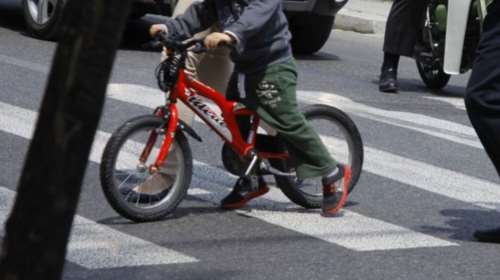 Νάουσα: Σοβαρό τροχαίο με 12χρονο ποδηλάτη