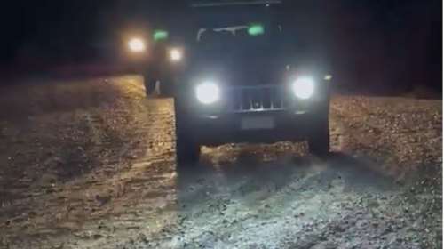 Eπιχείρηση απεγκλωβισμού τεσσάρων ατόμων στα Σέλλα Αχαΐας - Κόλλησε το αυτοκίνητό τους στα χιόνια