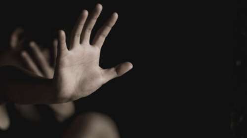 Σοκ στη Λάρισα: Δύο μαθητές εξανάγκασαν ανήλικο σε γενετήσια πράξη για να &quot;κάνουν πλάκα&quot; - Κατηγορούνται για βιασμό