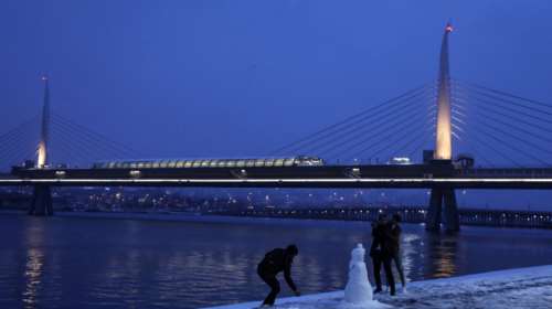 Τουρκία: Απίστευτος καυγάς επιστημόνων - "Τα στενά του Βοσπόρου θα παγώσουν σε δυο χρόνια - Θα περνάς με τα πόδια"