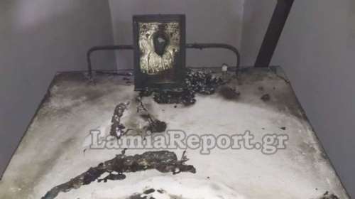 Λαμία: Ιερόσυλοι έκλεψαν το παγκάρι και έβαλαν φωτιά στο ιερό