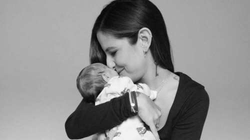 Εριέττα Κούρκουλου Λάτση: Το δημόσιο &quot;ευχαριστώ&quot; στη γυναίκα που την έφερε πιο κοντά στη μητρότητα