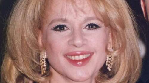 Αλίκη Βουγιουκλάκη: Αδημοσιεύτη φωτογραφία από τo υπνοδωμάτιό της στο Θεολόγο