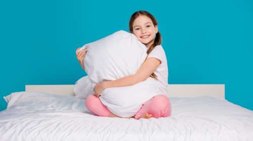 Καταγγελίες εκπαιδευτικών για τα sleepover σε σχολεία - &quot;Επικίνδυνο trend και χολιγουντιανές φαντασιώσεις&quot;