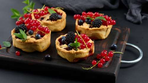 Εορτολόγιο: Ποιοι γιορτάζουν σήμερα, Σάββατο 1 Οκτωβρίου