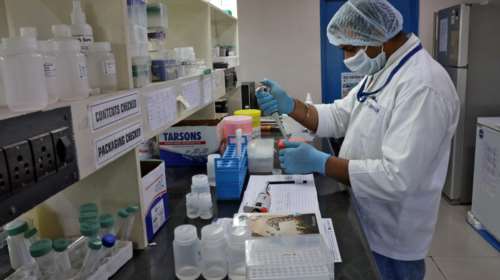 Επιστήμονες: Πώς θα τελειώσει η πανδημία του κορονοϊού - Τι έγινε με τις φονικές γρίπες στο παρελθόν