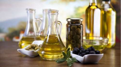 Αυτός είναι ο λόγος που τρώμε λάδι τη Μεγάλη Πέμπτη