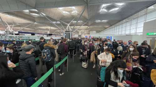 Καραντίνα 48 ωρών μίνιμουμ για όσους ταξιδεύουν στη Μεγάλη Βρετανία- Τα μέτρα στην Ευρώπη για τη μετάλλαξη Ομικρον