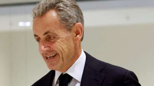 &quot;Προσευχήθηκα...&quot;: Τι γράφει ο Σαρκοζί στο βιβλίο του - Το &quot;θάψιμο&quot; στον Μακρόν και τα λόγια συμπάθειας για τη Λεπέν