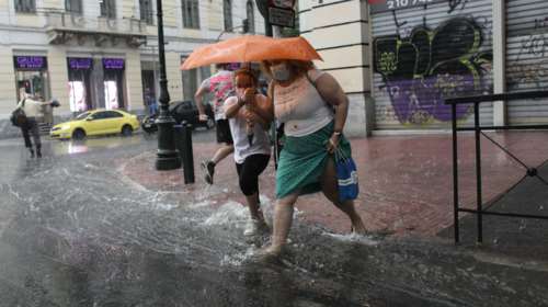 Καιρός: Με βροχές και καταιγίδες το υπόλοιπο τριήμερο του Αγίου Πνεύματος - Οι περιοχές που θα πλήξει η κακοκαιρία