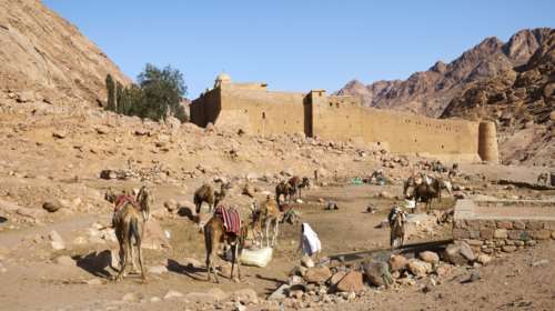 Μονή Σινά: &quot;Οι μοναχοί γίνονται φιλοξενούμενοι στο σπίτι τους&quot; λέει ο εκπρόσωπος Τύπου