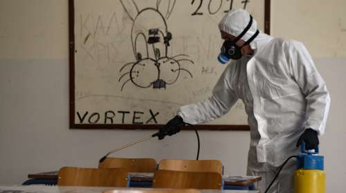 Κορονοϊός: Τι θα ισχύσει για τις γονεϊκές άδειες - Θα συμψηφιστεί με την κανονική άδεια