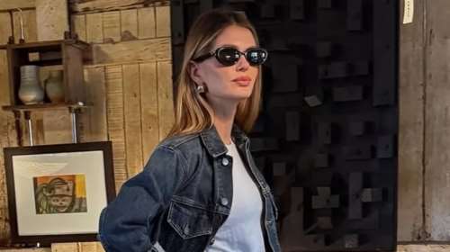 Η Αμαλία Κωστοπούλου με το χρώμα νυχιών που είναι μεγαλύτερη τάση από το μπορντό