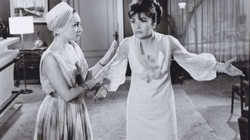 Σπάνια φωτό: Τζένη Καρέζη &amp; Λίλη Παπαγιάννη, μαζί σε θεατρική πρεμιέρα - Κομψές και φινετσάτες