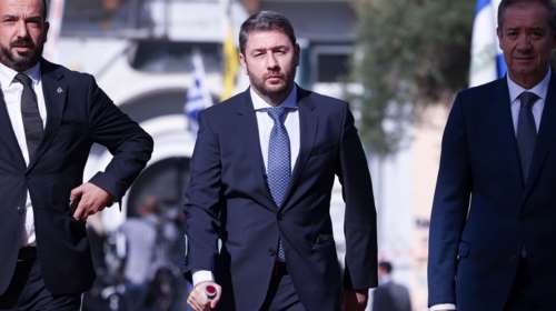 Σφοδρή κριτική Ανδρουλάκη για Μητσοτάκη - Τσίπρα: Παράσταση διχόνοιας και τοξικού λόγου στη Βουλή