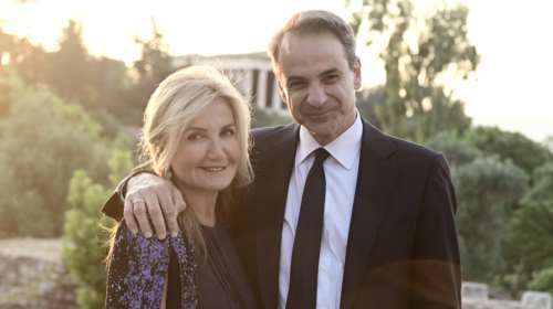 Μαρέβα Γκραμπόφσκι: Η σπάνια οικογενειακή φωτογραφία με τον Κυριάκο Μητσοτάκη και τα τρία τους παιδιά