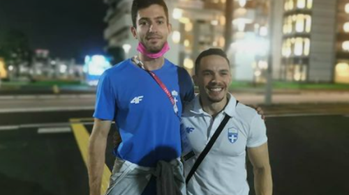 Ολυμπιακοί Αγώνες: Η αποθεωτική υποδοχή των Τεντόγλου – Πετρούνια από τα μέλη της ελληνικής αποστολής [Βίντεο]