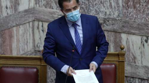 Τρολάρισμα στο Twitter για την βάπτιση του Άδωνι Γεωργιάδη και την &quot;ειδική άδεια&quot; από την Πολιτική Προστασία