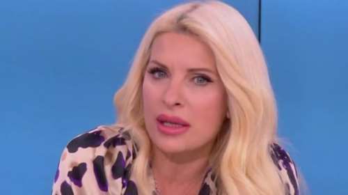 Η Ελένη Μενεγάκη σε μια σπάνια εξομολόγηση για την πρώτη της εγκυμοσύνη