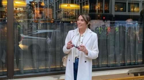 Τατιάνα Στεφανίδου: Με τη Ζara midi φούστα που ξεχωρίζει τη νέα σεζόν