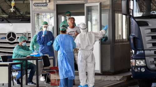 Κορονοϊός: 9.000 τεστ την ημέρα στις πύλες εισόδου της χώρας - Εντείνεται η επιφυλακή