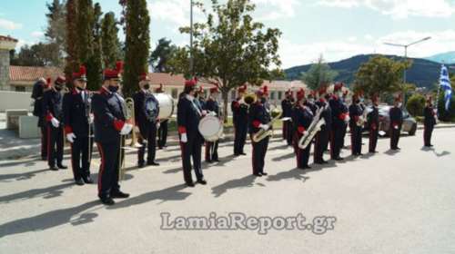 Συγκινητικές στιγμές στο Νοσοκομείο Λαμίας: Έκλαψαν ακούγοντας τον Εθνικό Ύμνο [Εικόνα+ Βίντεο]