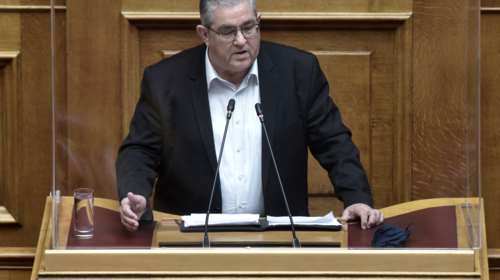 Το ποίημα του Δ. Κουτσούμπα στη Βουλή: Αραμπάδες και καρούλια ραπανάκια και μαρούλια ... [Βίντεο]