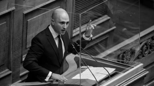 Κωνσταντίνος Μπογδάνος: Τα 7 "θανάσιμα αμαρτήματα" που προκάλεσαν τη διαγραφή από τη ΝΔ