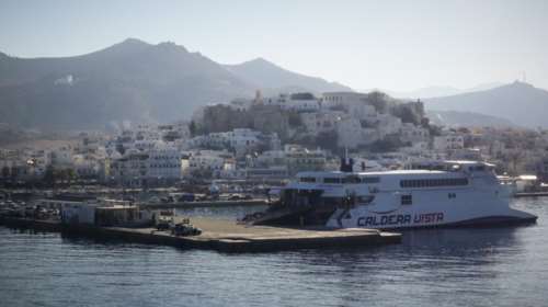 &quot;Χτύπησε&quot; και τη Νάξο ο κορονοϊός: Ένας 49χρονος το πρώτο επιβεβαιωμένο κρούσμα