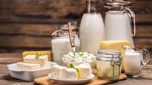 Γαλακτοκομικά: Ποιες εταιρίες μειώνουν τις τιμές και ποιες όχι