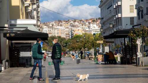 Κορονοϊός: Πρώτη ξανά σε κρούσματα η Θεσσαλονίκη με 305 νέα περιστατικά - 218 στην Αττική